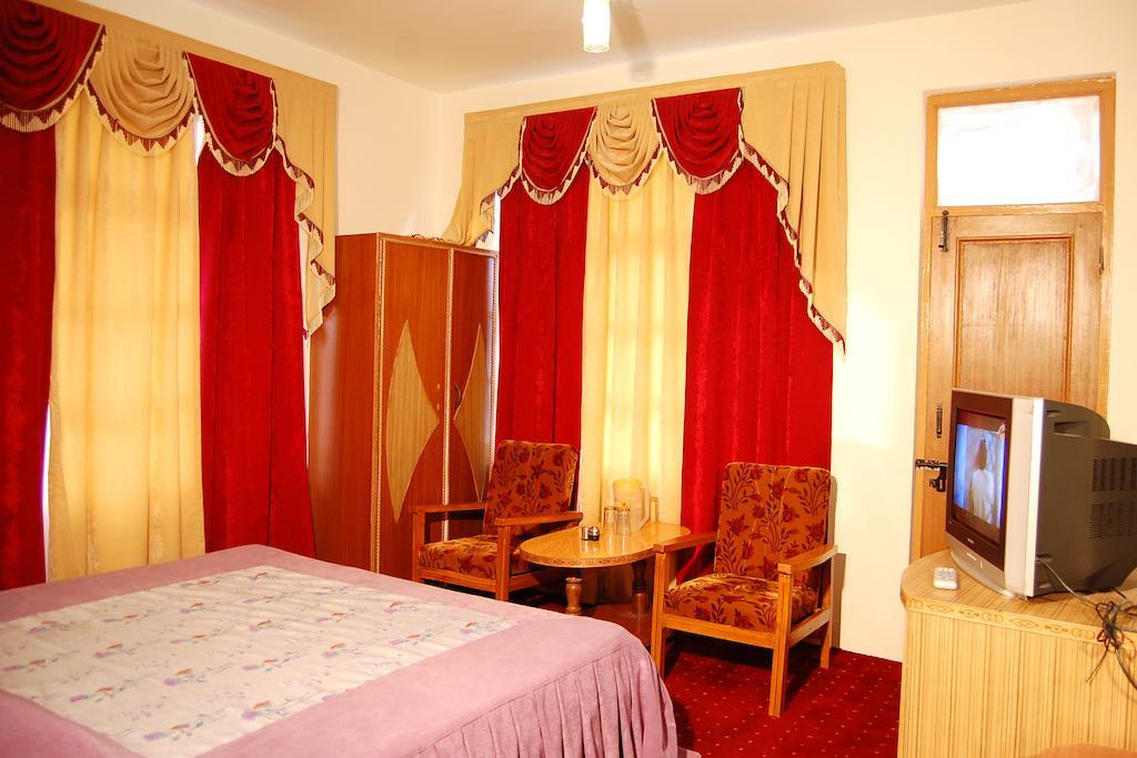 The Himalayan Regency Hotel Manali  Room photo