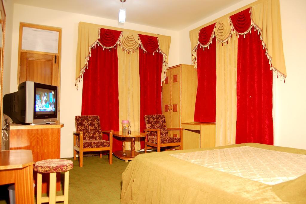 The Himalayan Regency Hotel Manali  Room photo