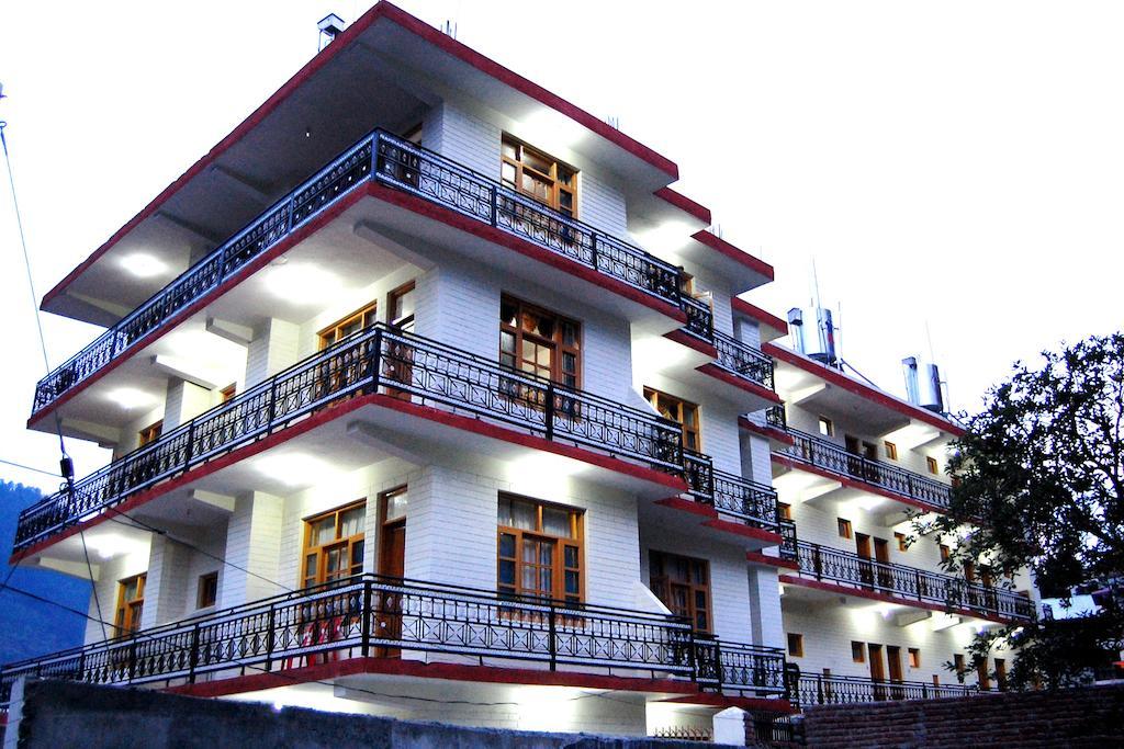 The Himalayan Regency Hotel Manali  Exterior photo