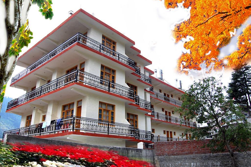 The Himalayan Regency Hotel Manali  Exterior photo